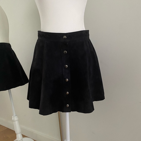 bagatelle Dresses & Skirts - Bagatelle Suede Button Front Skirt